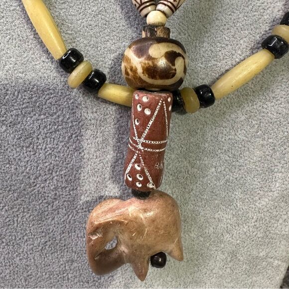 Lot of 4 Safari Tribal Necklaces Nice Worn Together or Separate Gorgeous Pieces - Picture 2 of 7